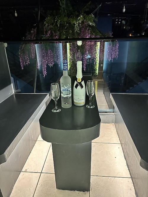 UNIQUE VIP AREAS